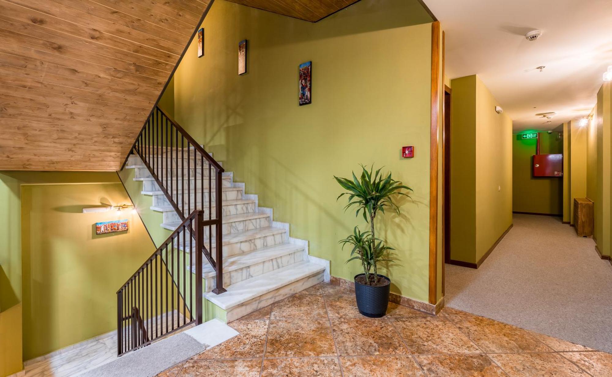 Green Inn Hotel Tbiliszi Kültér fotó