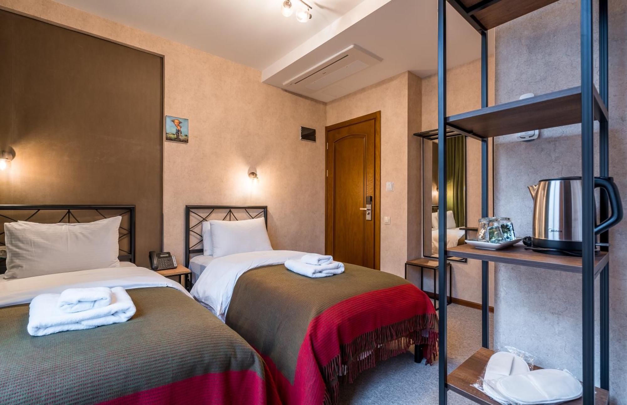 Green Inn Hotel Tbiliszi Kültér fotó
