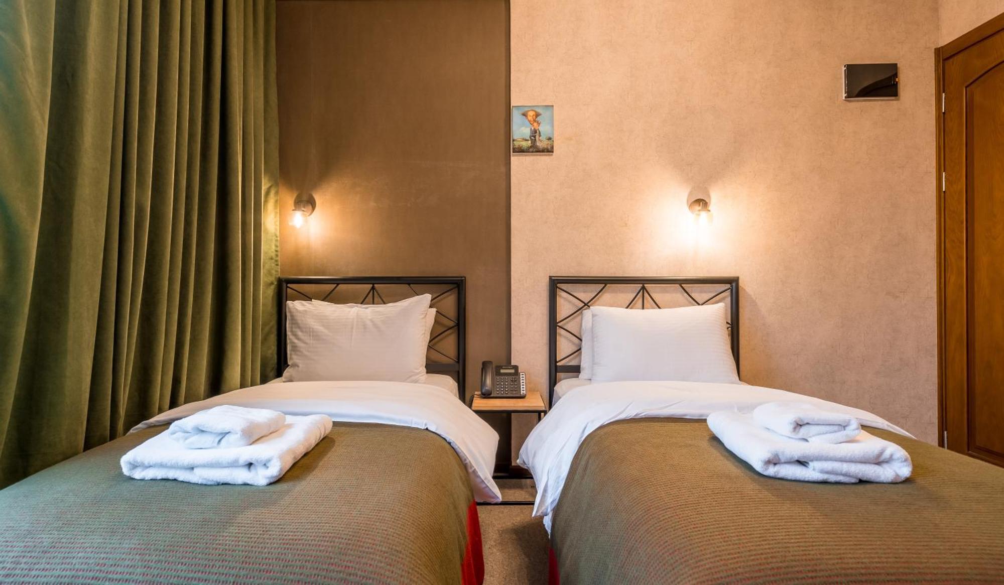 Green Inn Hotel Tbiliszi Kültér fotó