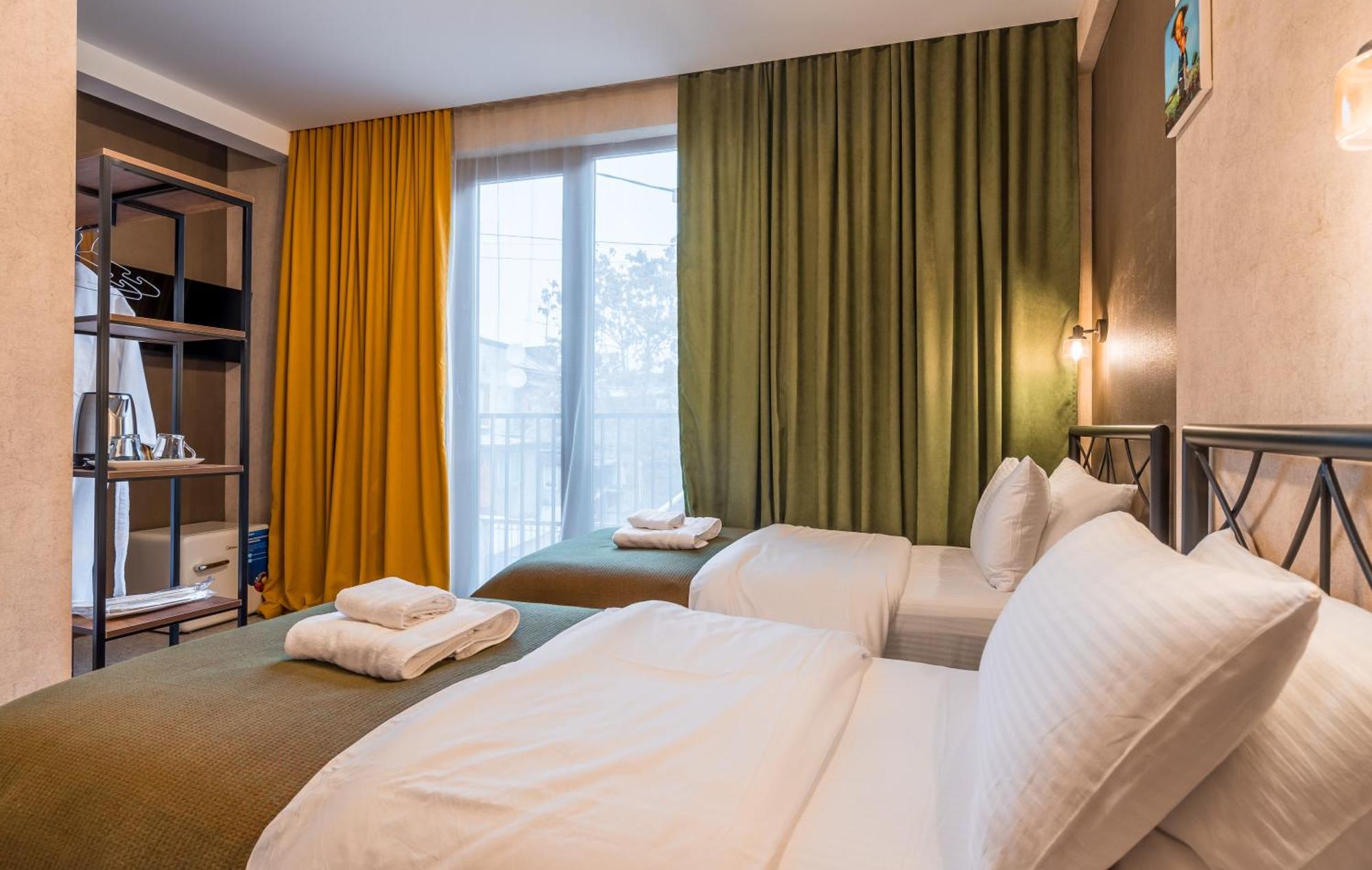 Green Inn Hotel Tbiliszi Kültér fotó