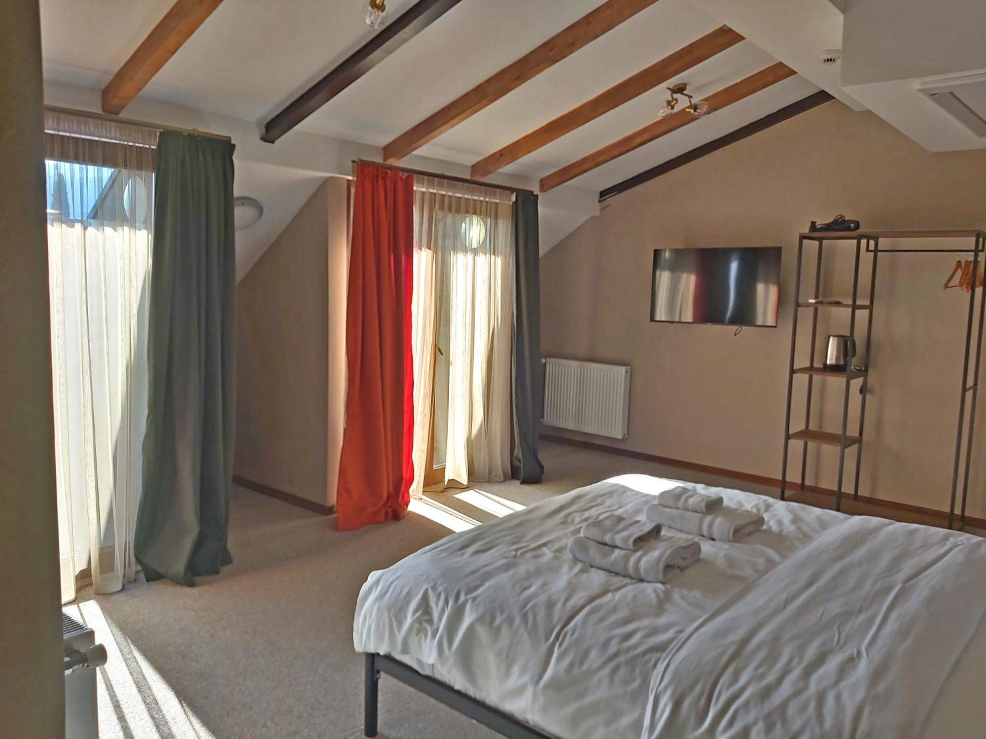 Green Inn Hotel Tbiliszi Kültér fotó
