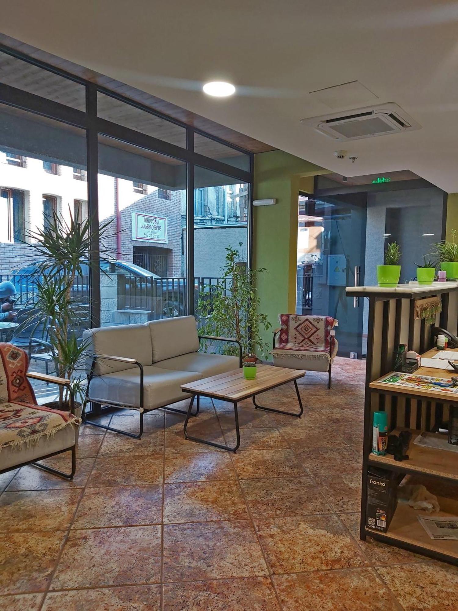Green Inn Hotel Tbiliszi Kültér fotó