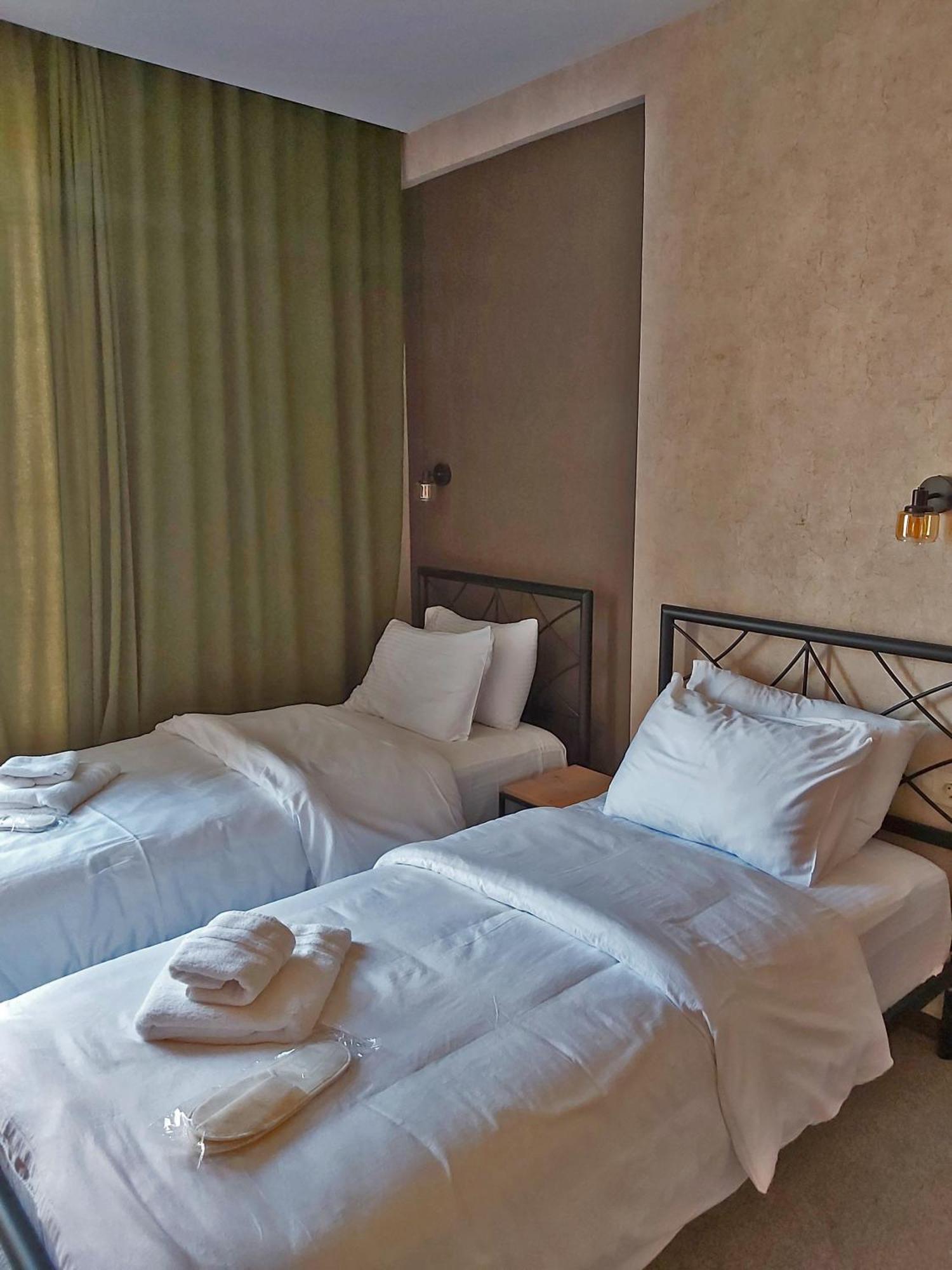 Green Inn Hotel Tbiliszi Kültér fotó