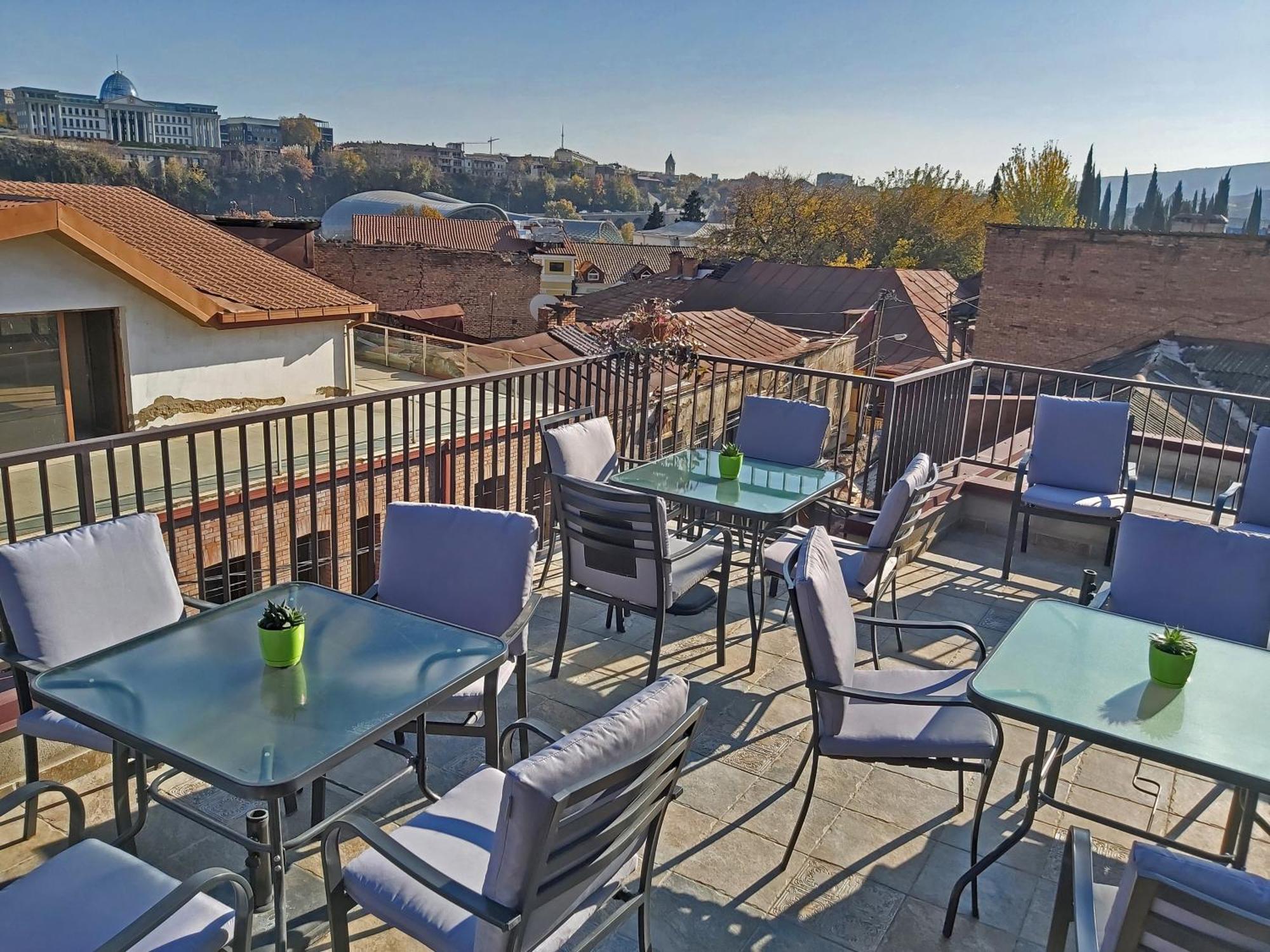 Green Inn Hotel Tbiliszi Kültér fotó